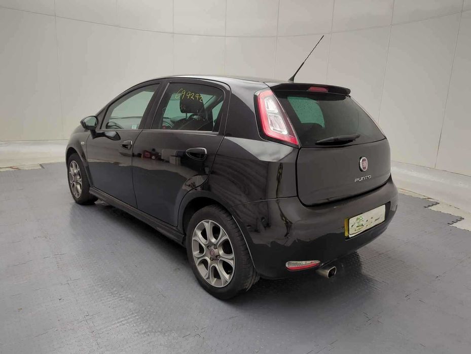Dezmembrari dezmembrez Fiat Grande Punto 1.2 benzina cod motor 169A4000