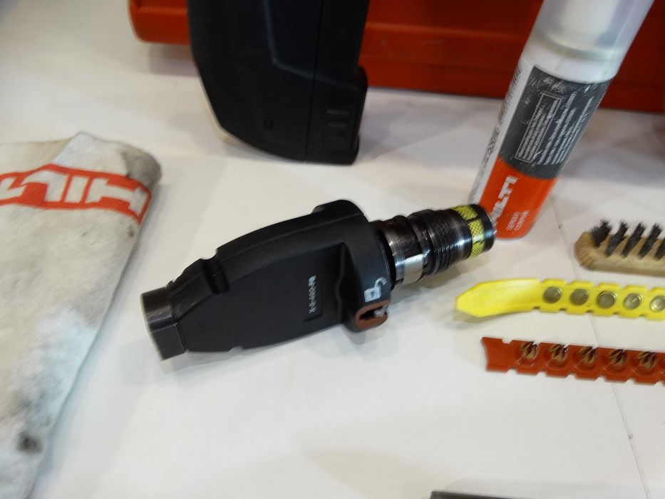 2021 - Hilti DX 5 - KIT - Уред за директен монтаж гр. Варна ЖП Гара ...