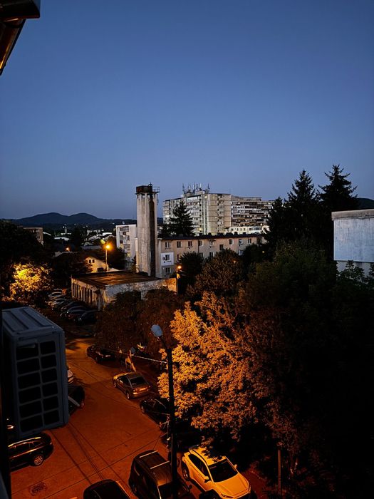 Apartament oferit in Chirie 2 Camere  -360 € (Campina ,  Milcovului, Semi Central)-Propietar