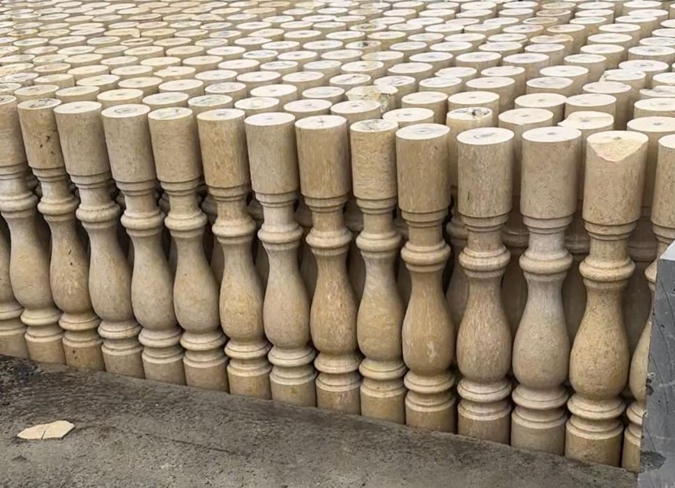 Гранит, мрамор, травертин, балясина