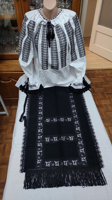 Elemente de costum popular de dama, zona Făgăraș