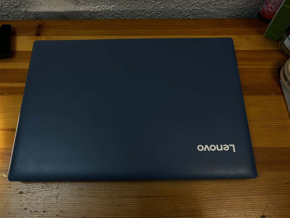 Lenovo ideaPad 320.