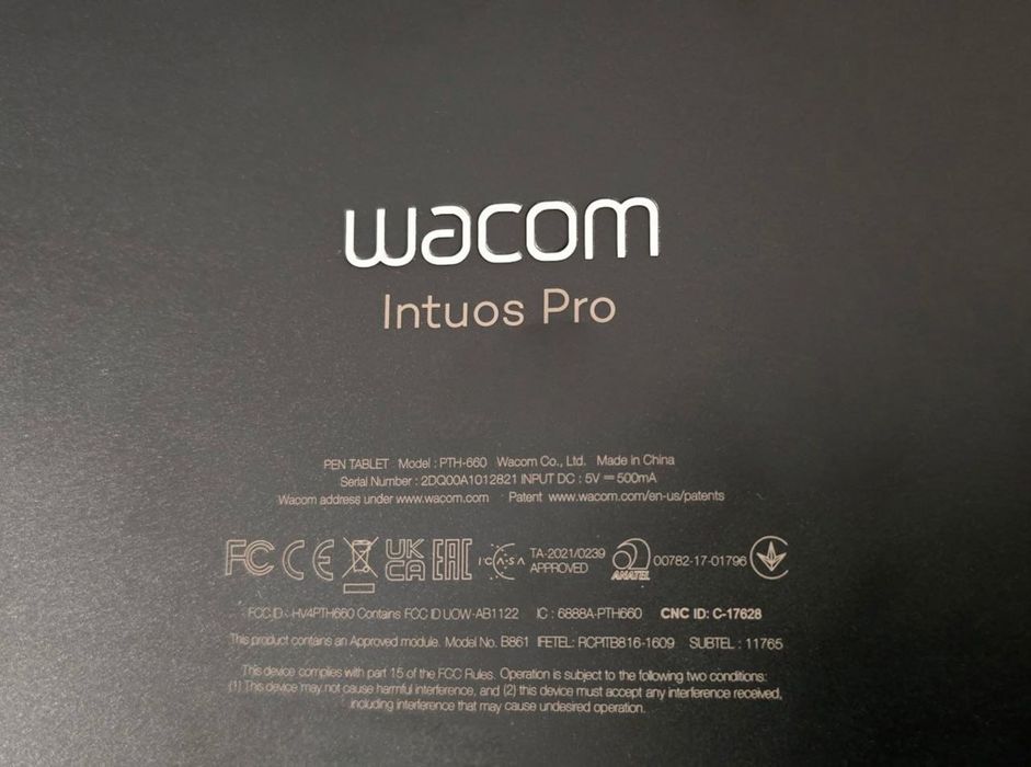 Графический планшет Wacom Intuos Pro M (PTH-660)