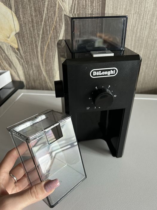 Кафемелачка Delonghi