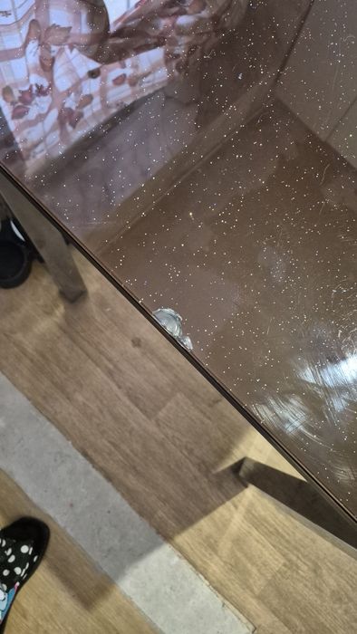 Продам обеденный стол