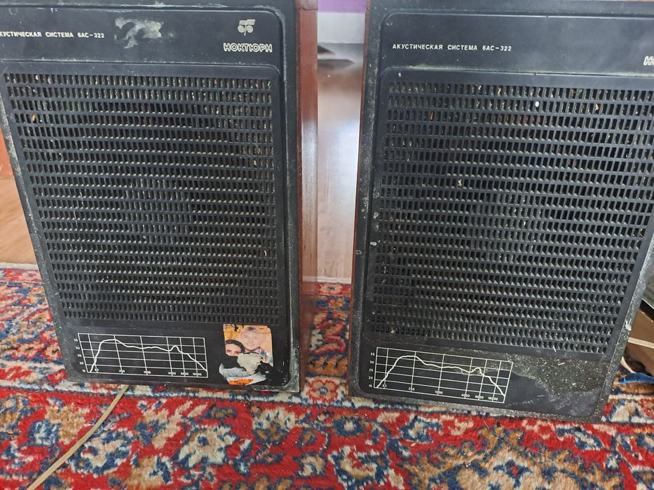 Продаётся б/у проигрыватель пластинок.