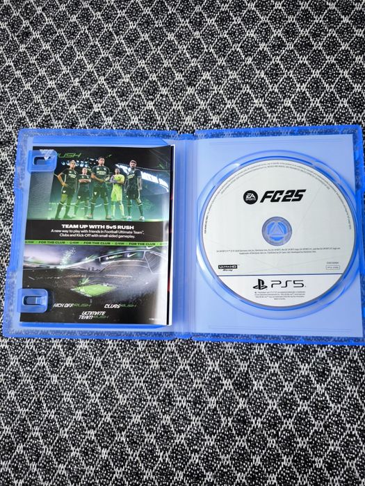 Продам FC25 FIFA25 на PS5