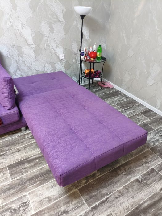 Продам диван в Отличном состоянии