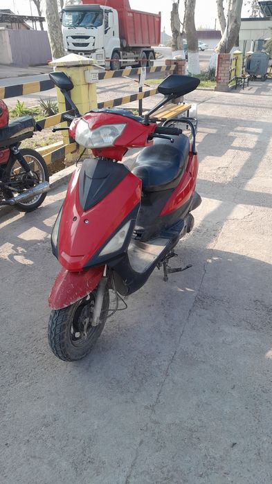 Продам скутер 80куб