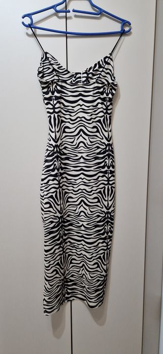 Rochie bershka noua XS