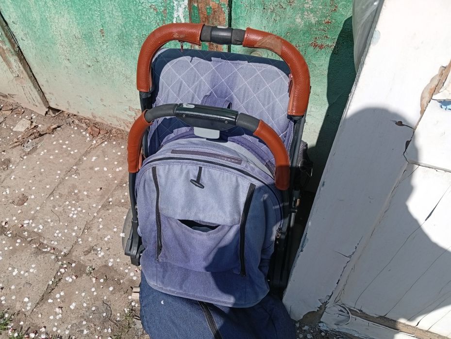 Коляска прогулочная детская