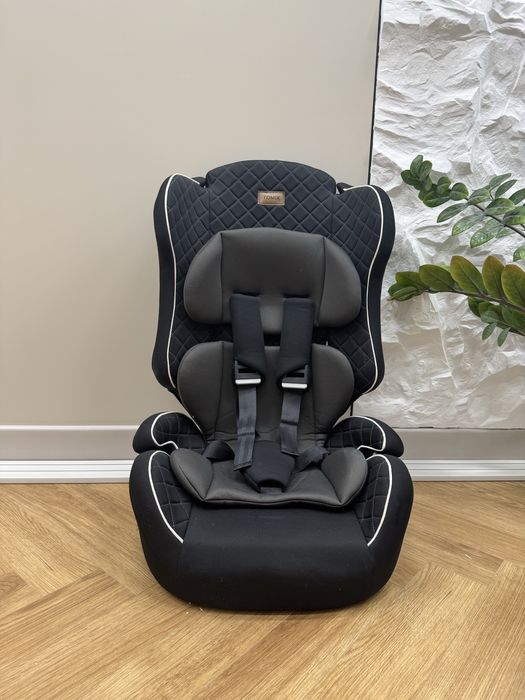 Продам автокресло новое