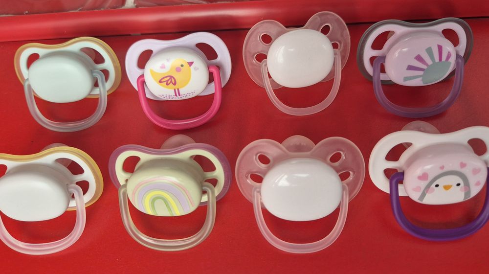 Lot 10 Suzete Philips