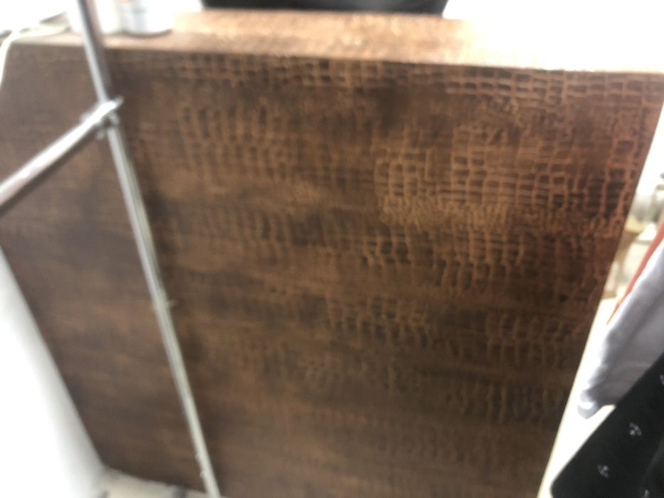 продается стол срочно