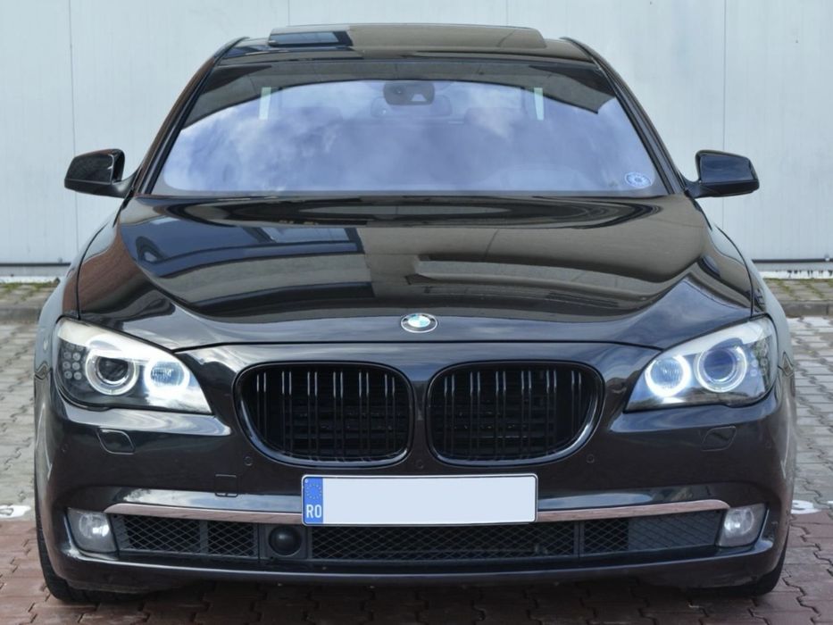 Vand capota motor BMW f01 / F02 seria 7 culoare 475 / Negru / Impecabila