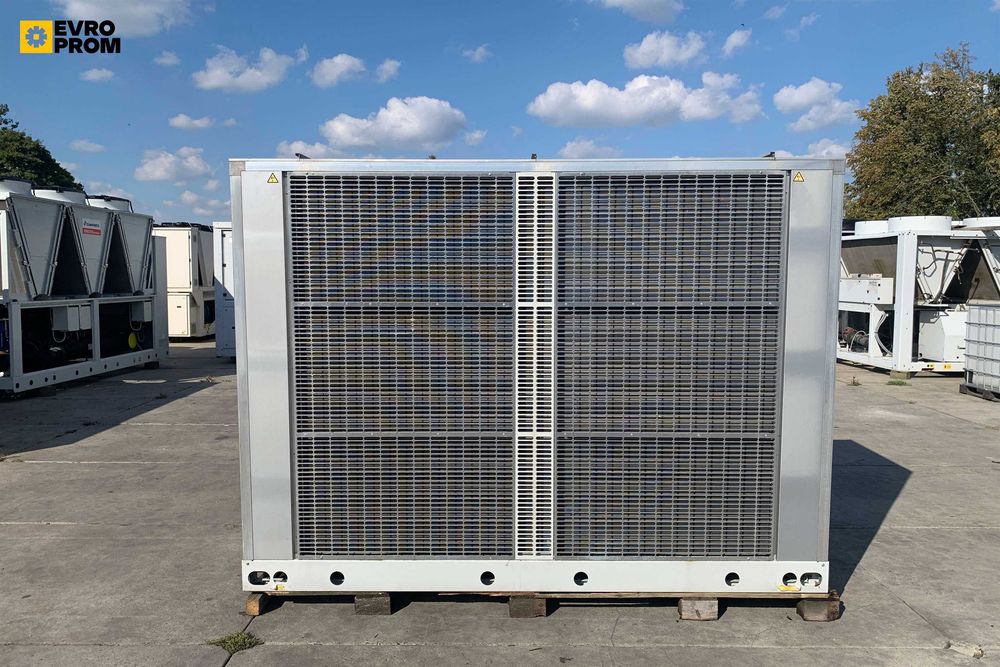 Chiller răcit cu aer CLIMAVENETA NECS-C/HT 0302 – 80 kW | chiller 65 kw pret | Modul hidraulic | Outlet