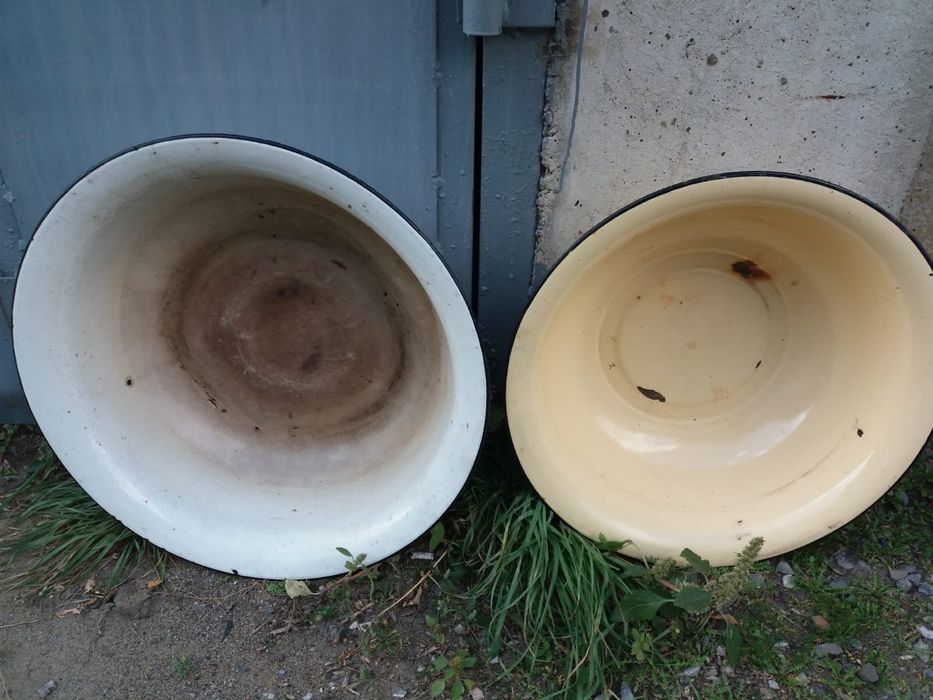 Продам эмалированный тазик