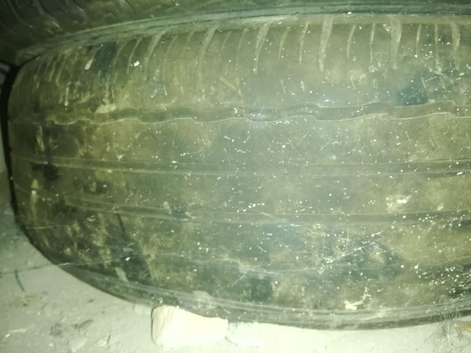 Зимние Шины  2 шт пара  215/65 R16