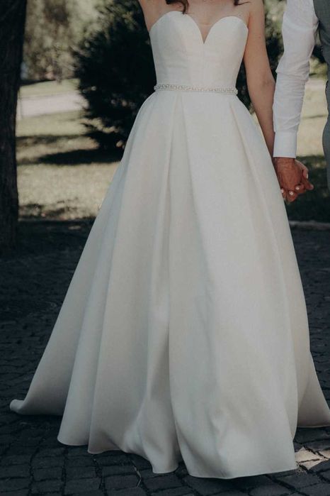 Rochie de mireasă A line