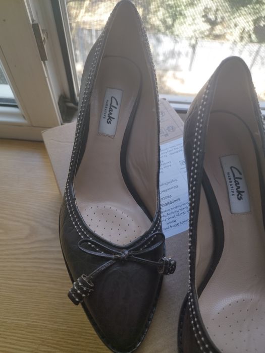 Продам брендовые женские туфли "Clarks"