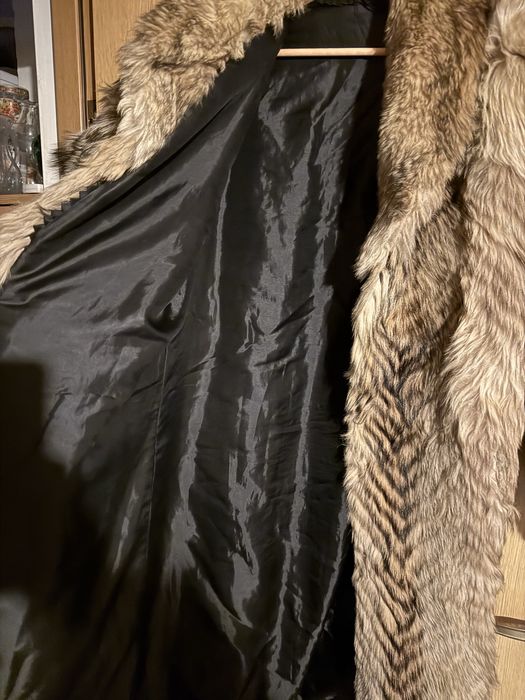 Haina ce blana lunga