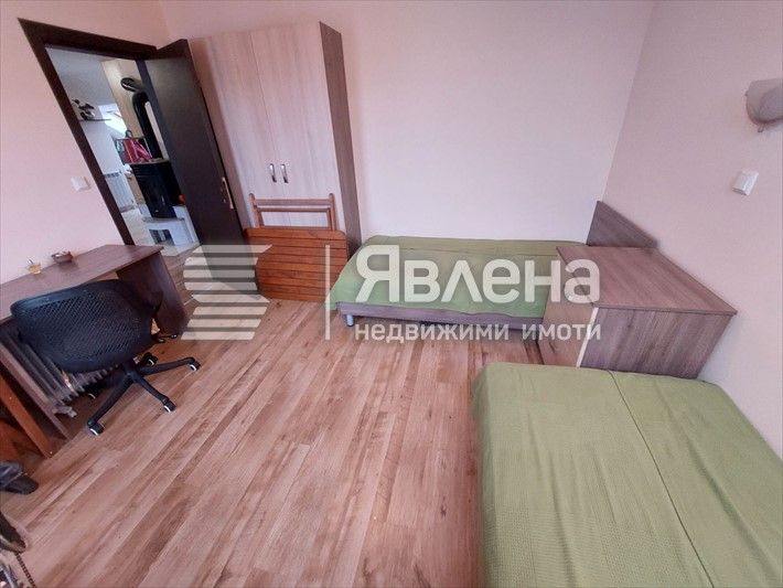 Продава се Тристаен апартамент в Поморие - 70 кв.м за 1643 €/кв.м - Снимка #11