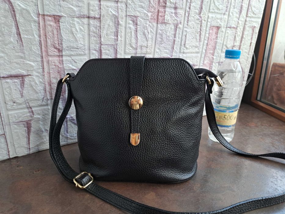 дамска чанта,малка черна чантичка-естествена кожа