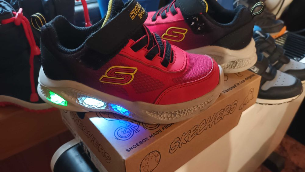 Детски обувки-светещи маратонки, апрески, гумени ботуши,пантофи 23-26