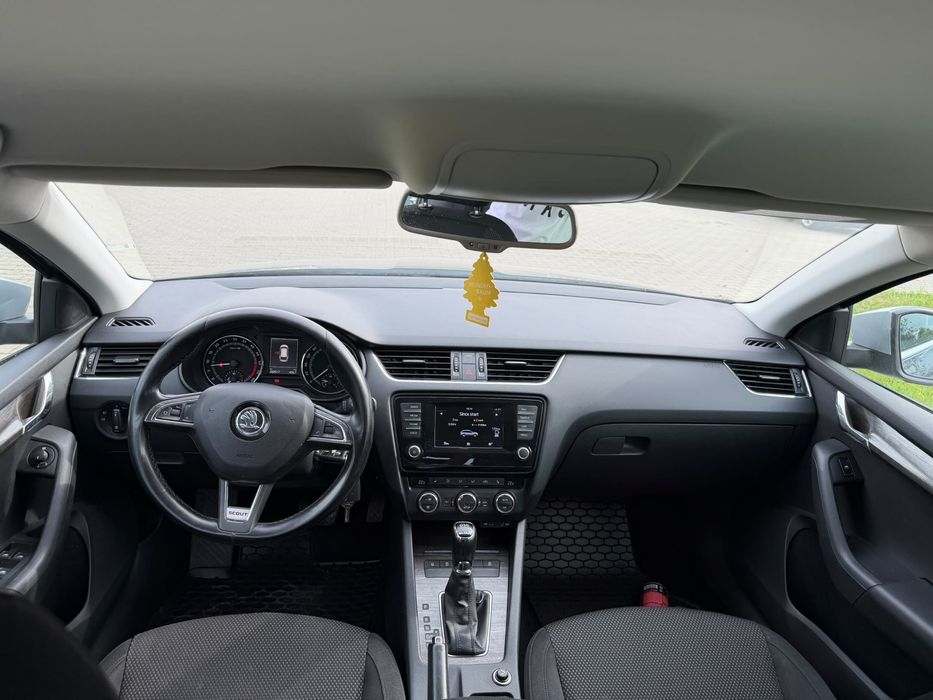 Skoda Octavia Scout 2.0 diesel DSG 4X4