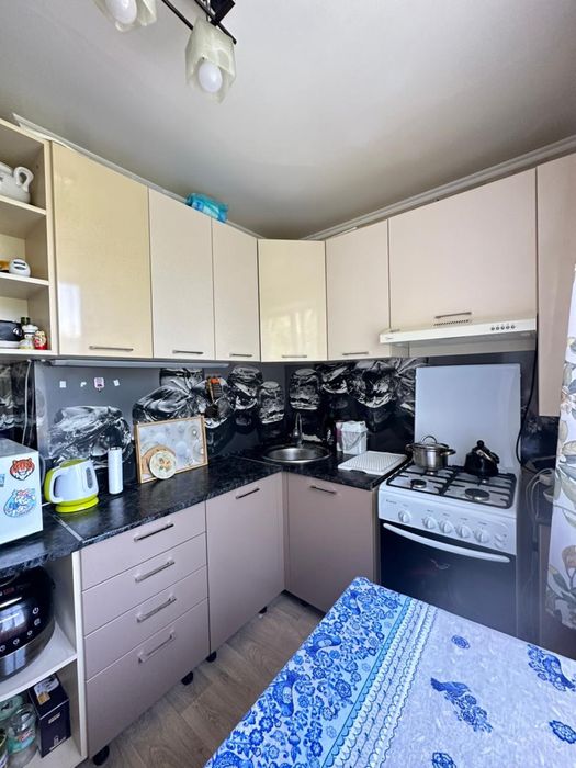 Продам 2х комн., сокол