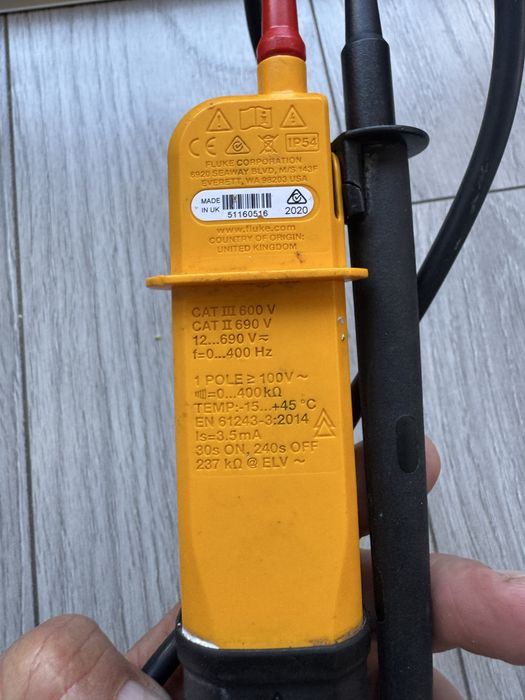 Aparat Fluke T90