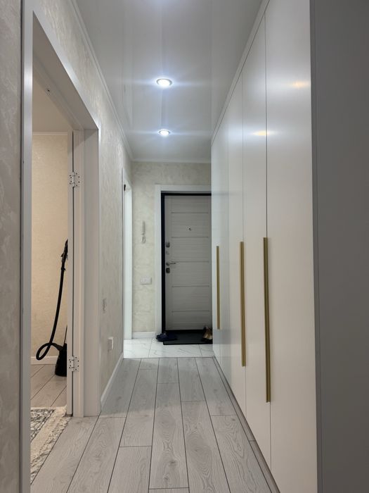 Продам 3 комн. квартиру