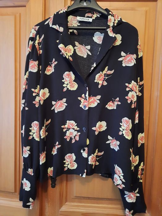 Bluza din vascoza neagra cu imprimeu floral mărimea 42