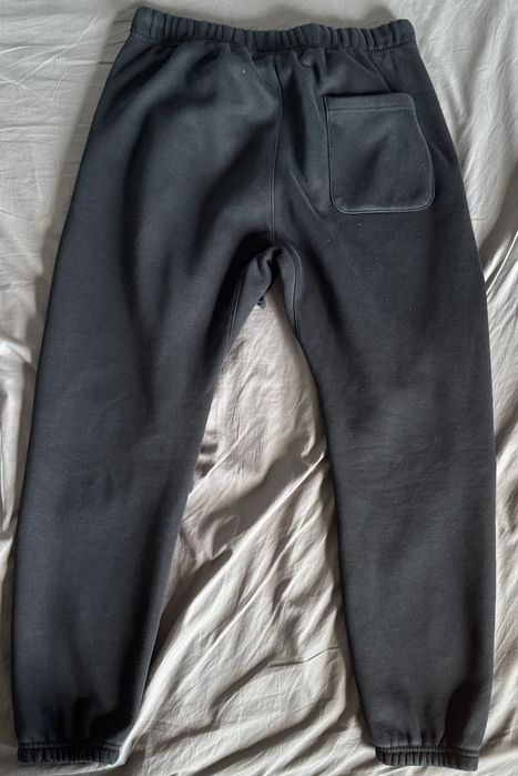 Essentials долница