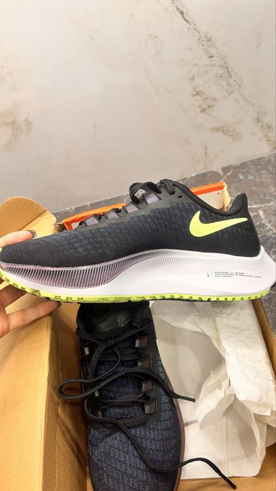 Новые Кроссовки Nike