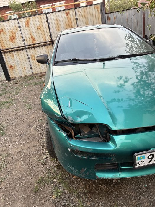 Mazda 323 F