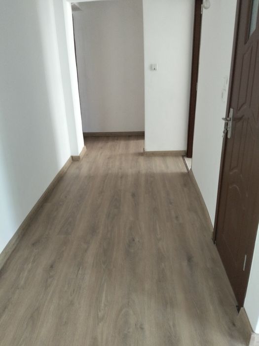 Apartament de vanzare cu trei camere