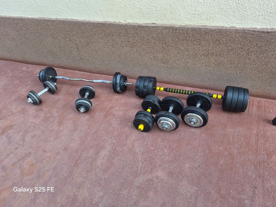 Banca Fitness cu Gantere si Bari