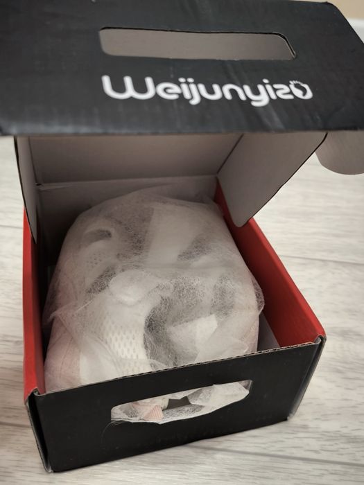 Продам детские сандали