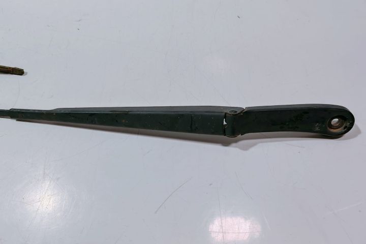 Brat stergator  dreapta 7H1955410C Volkswagen VW Transporter T5 (face