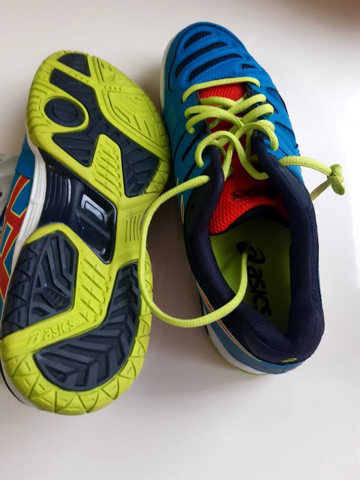 Asics оригинални маратонки нови