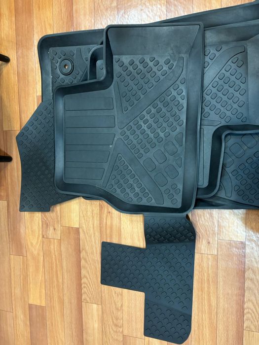 коврики на Лабс груниу оргинал за 4500