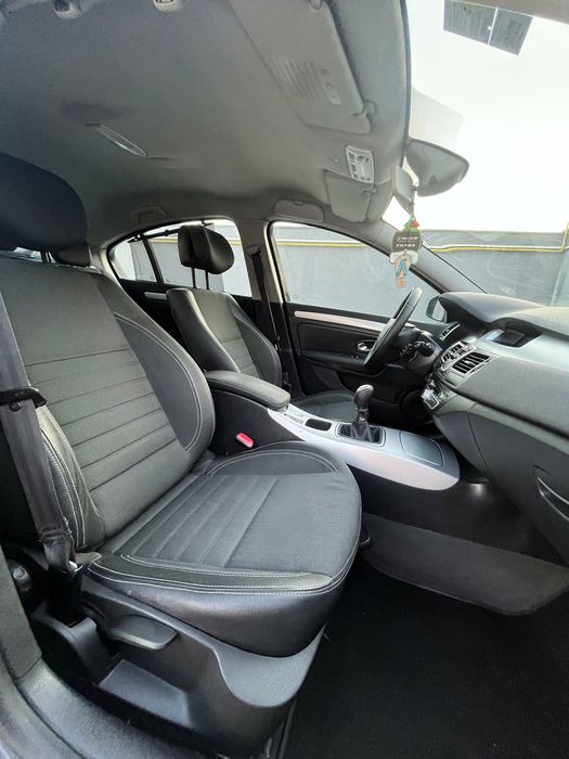 RENAULT Laguna 2010 — imagine 5