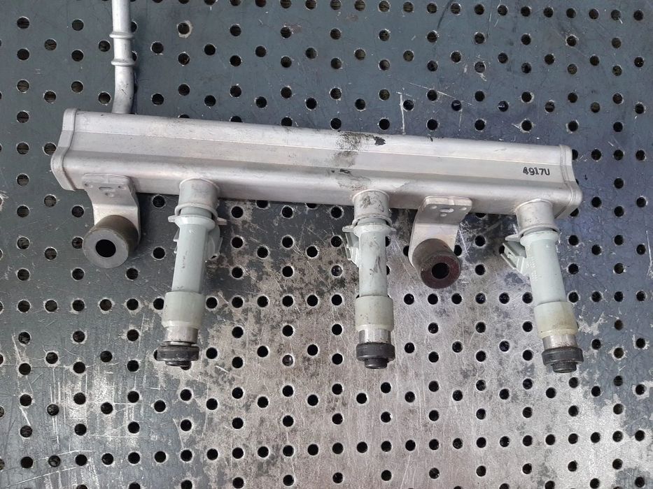 Rampa cu injectoare toyota yaris 1.0b 1kr-b52 23250-00030