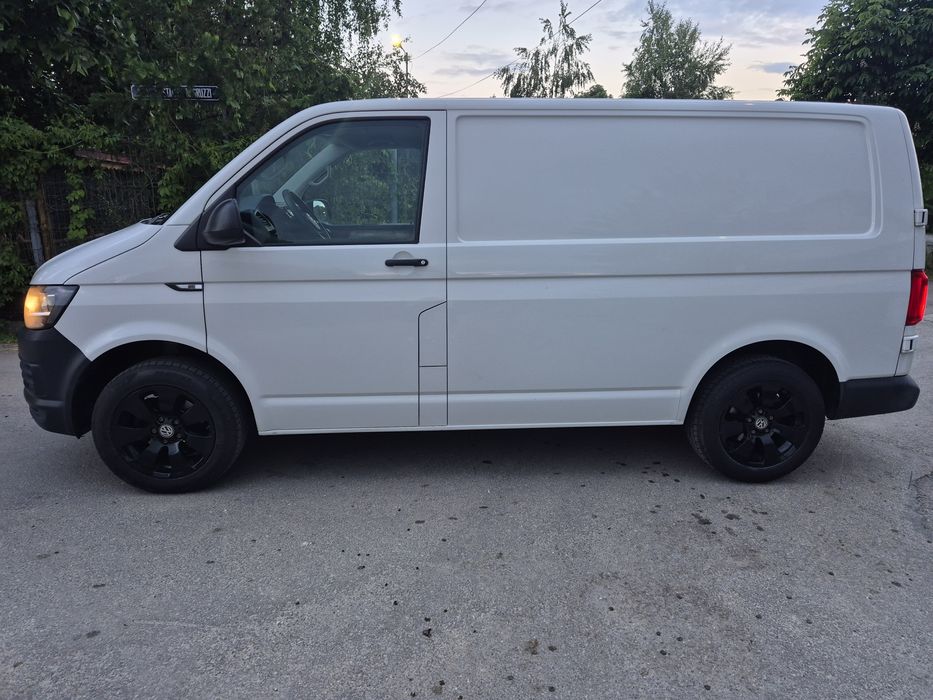 Vând Wv Transporter T6 2,0 Tdi Fab 2016// Km 130500  Reali// 102 CP
