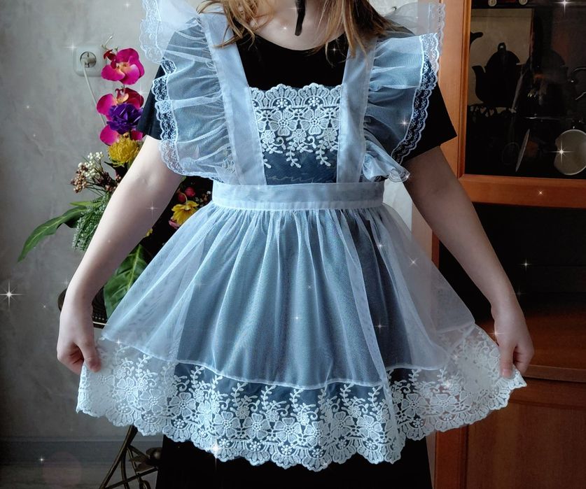 Фартуки школьные белые .