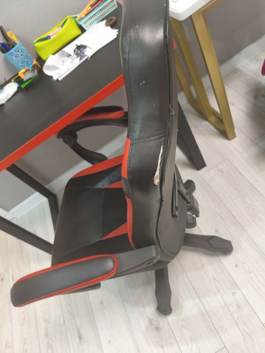 Компьютерное кресло