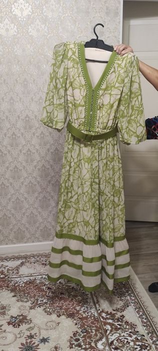 Женское платье 44 размер