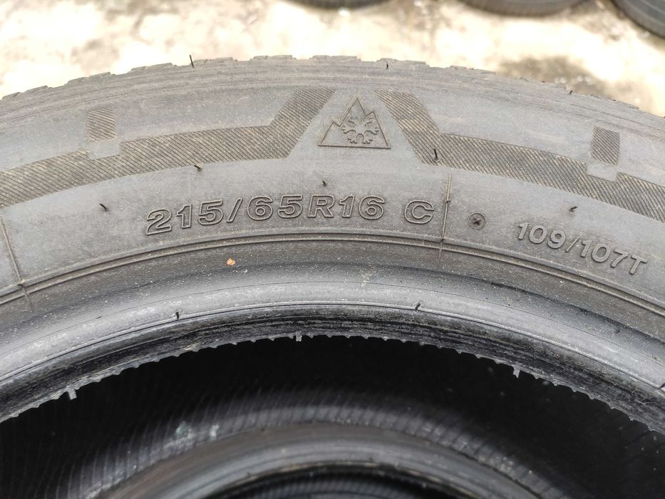 4бр Зимни гуми за бус 215 65 16 С - Bridgestone