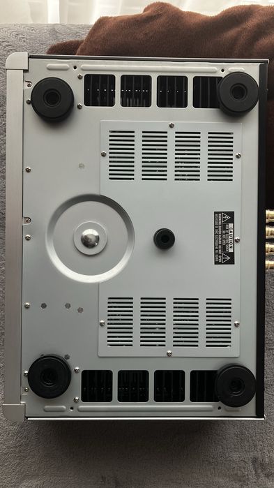 Rotel amplificator de putere RB-1552MK2